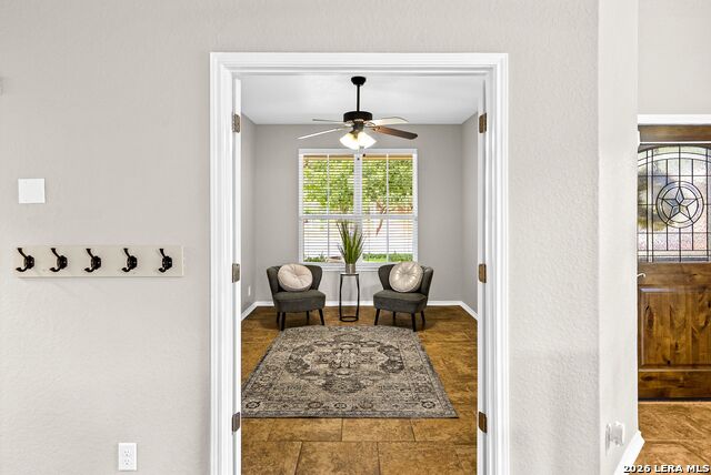 131 Tufted Crest Property Photo 19