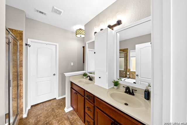131 Tufted Crest Property Photo 27