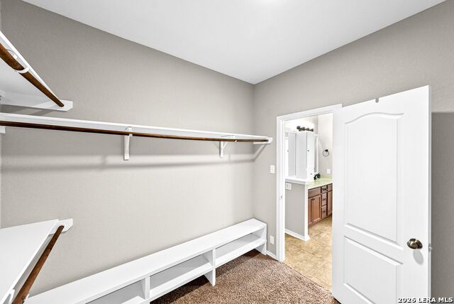 131 Tufted Crest Property Photo 33