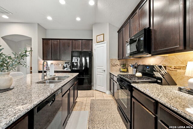27506 Valle Verde Property Photo 11