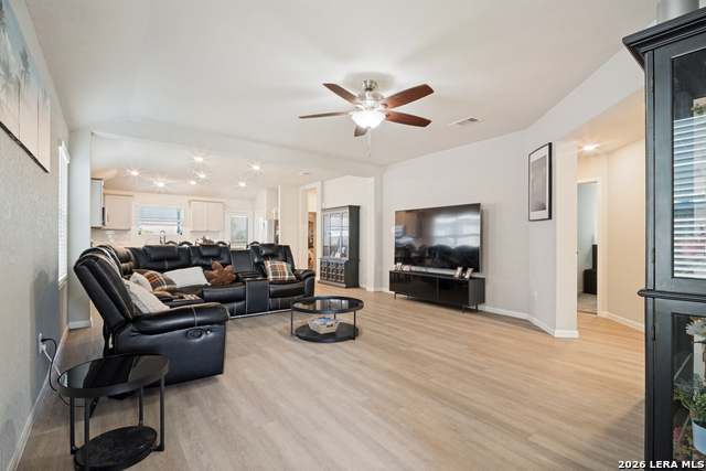13425 Arroyo Seco Property Photo 3