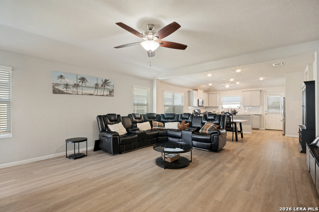 13425 Arroyo Seco Property Photo 4