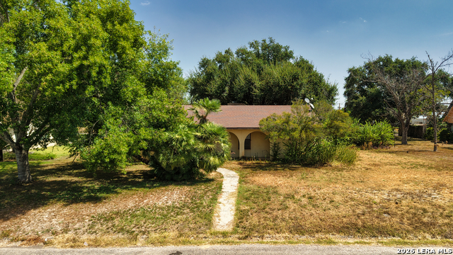 116 E Bluebonnet Drive Property Photo 3