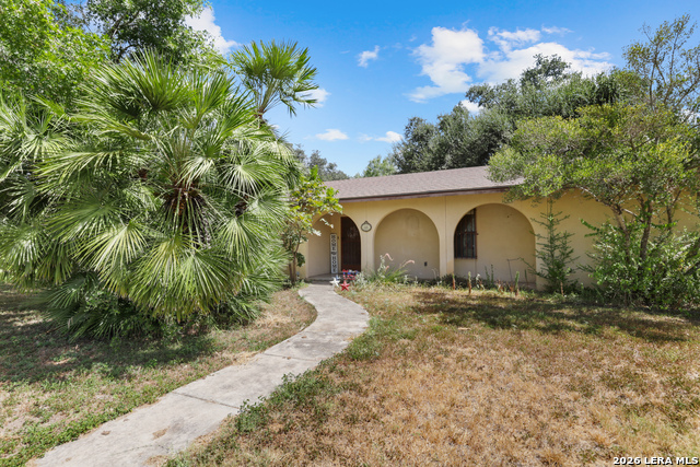 116 E Bluebonnet Drive Property Photo 6