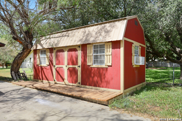 116 E Bluebonnet Drive Property Photo 21