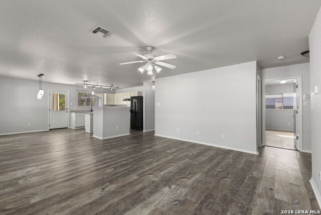 9031 Laguna Fls Property Photo 7