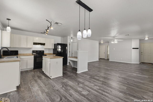 9031 Laguna Fls Property Photo 12