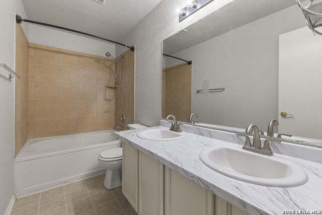9031 Laguna Fls Property Photo 23