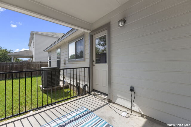9031 Laguna Fls Property Photo 28