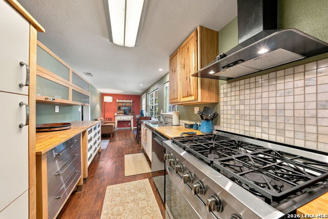 318 Rocky River Rd Property Photo 9