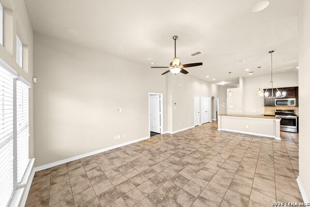 7935 Headwaters Trl Property Photo 5