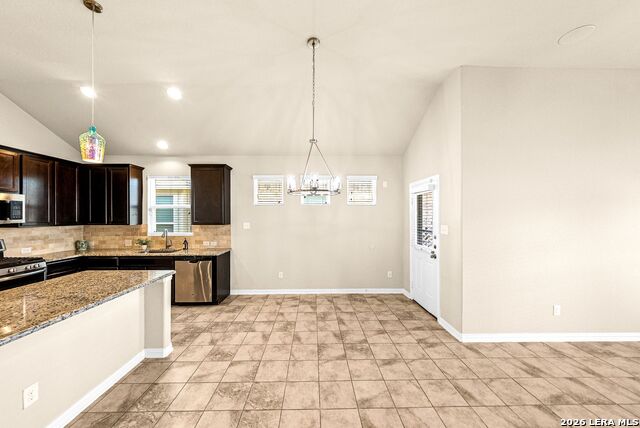 7935 Headwaters Trl Property Photo 13