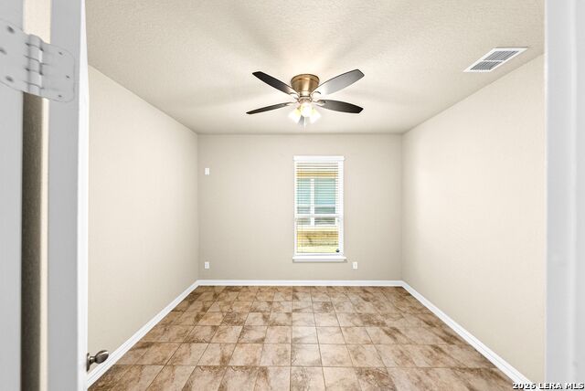 7935 Headwaters Trl Property Photo 27