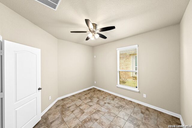 7935 Headwaters Trl Property Photo 29