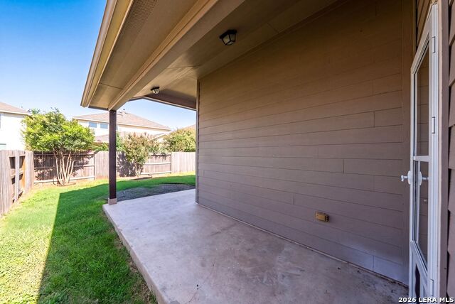7935 Headwaters Trl Property Photo 34
