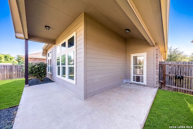 7935 Headwaters Trl Property Photo 35