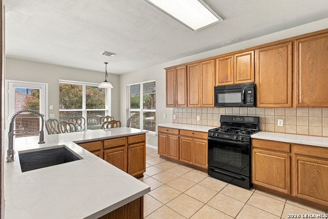 1007 Serenata Cir Property Photo 10