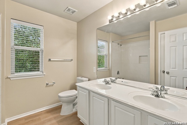 1007 Serenata Cir Property Photo 32