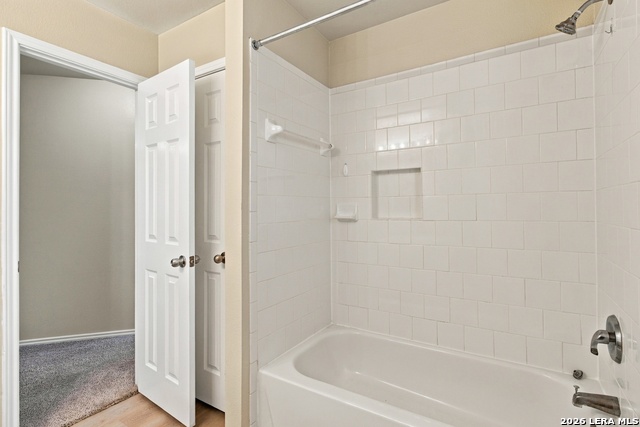 1007 Serenata Cir Property Photo 33