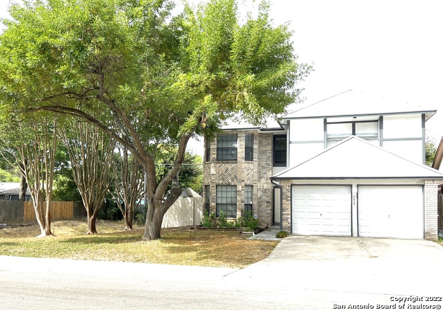 13902 LAUREL HOLLOW DR Property Photo 1