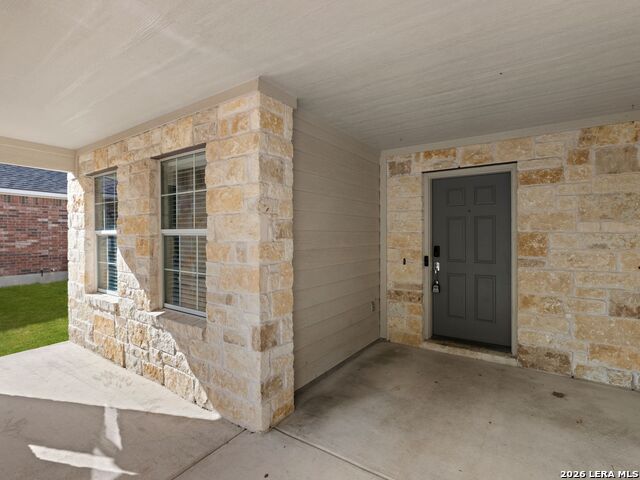 348 King Elder Ln Property Photo 7
