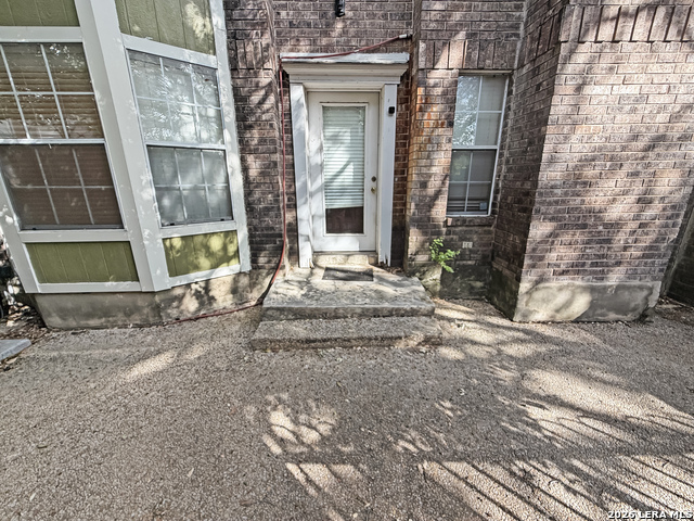 16710 Henderson Pass Property Photo 4