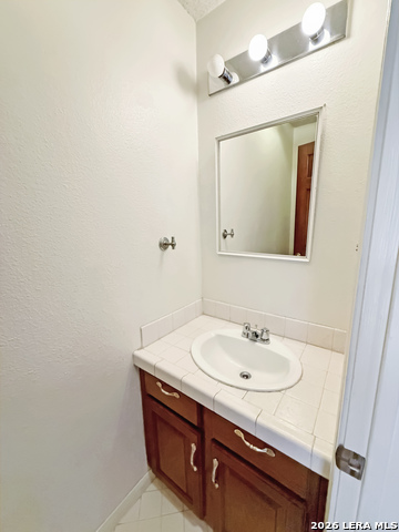 16710 Henderson Pass Property Photo 17