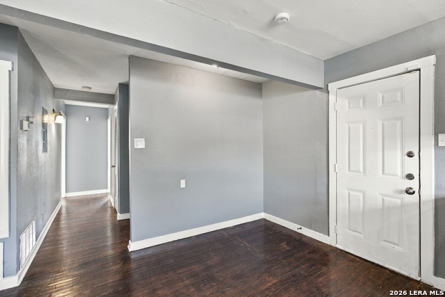 120 Bank St Property Photo 9