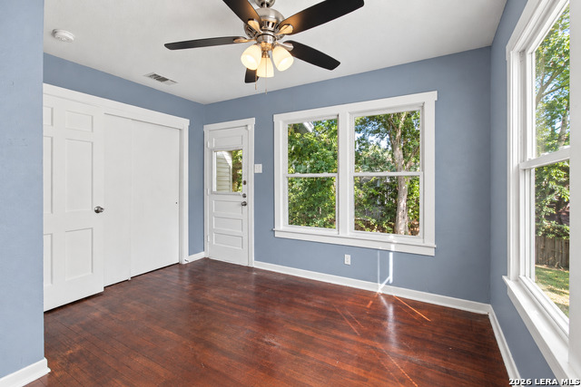 120 Bank St Property Photo 18