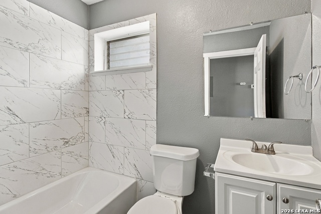 120 Bank St Property Photo 22
