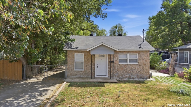 120 Bank St Property Photo 23