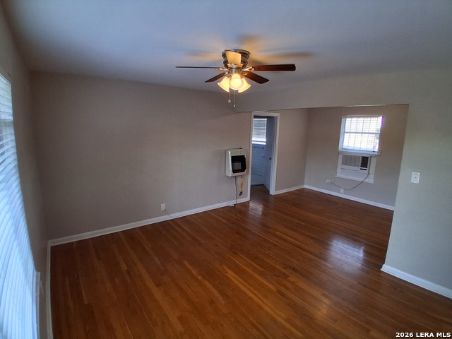 710 W French Pl Property Photo 3