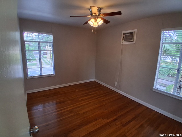 710 W French Pl Property Photo 11