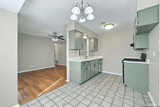 5402 Lake Grove Dr Property Photo 9