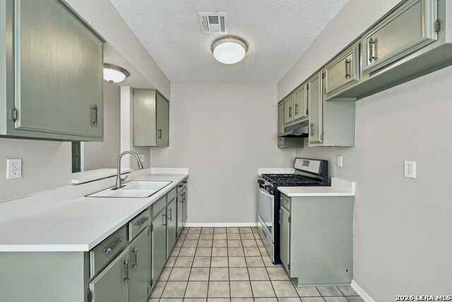 5402 Lake Grove Dr Property Photo 10