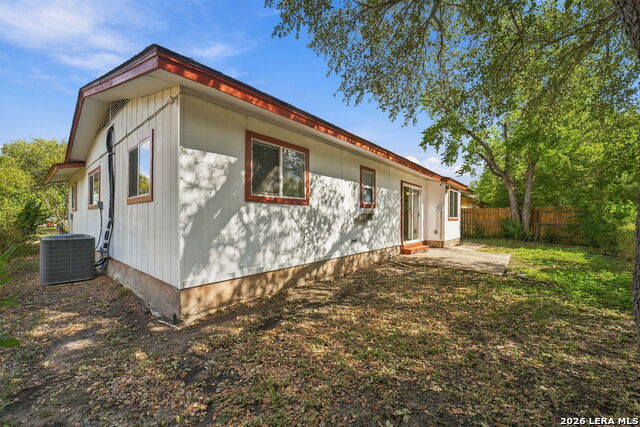 5402 Lake Grove Dr Property Photo 21