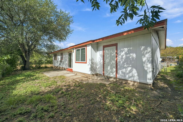 5402 Lake Grove Dr Property Photo 22