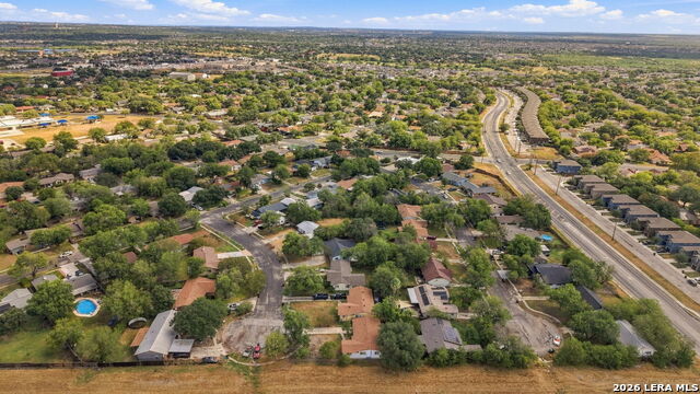 5402 Lake Grove Dr Property Photo 27