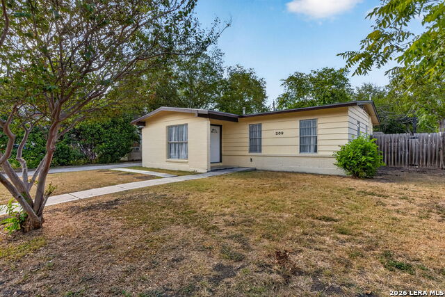 209 Park Ln Property Photo 2