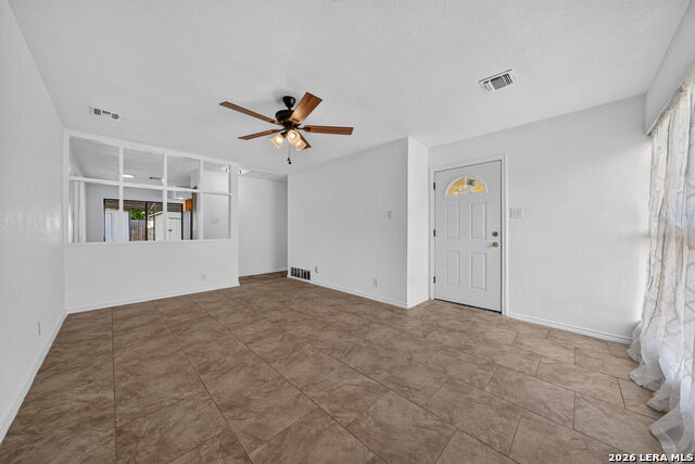 209 Park Ln Property Photo 5
