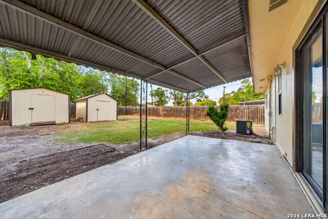 209 Park Ln Property Photo 26