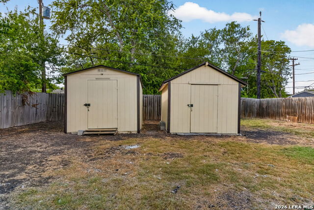 209 Park Ln Property Photo 31