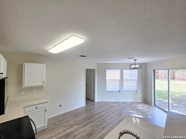 722 Crosspoint Dr Property Photo 9