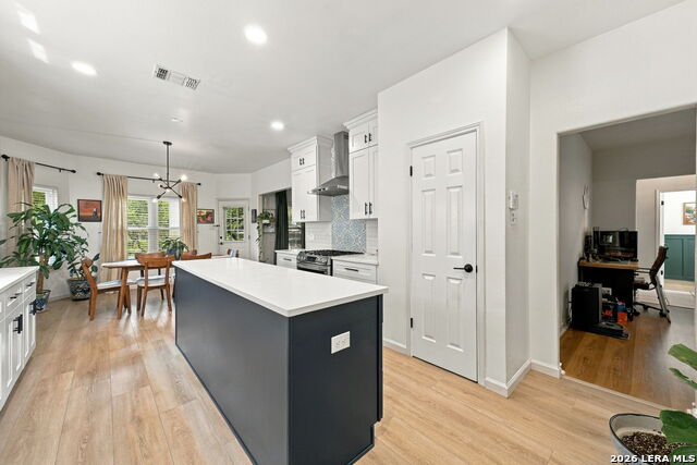 7034 Andtree Blvd Property Photo 7