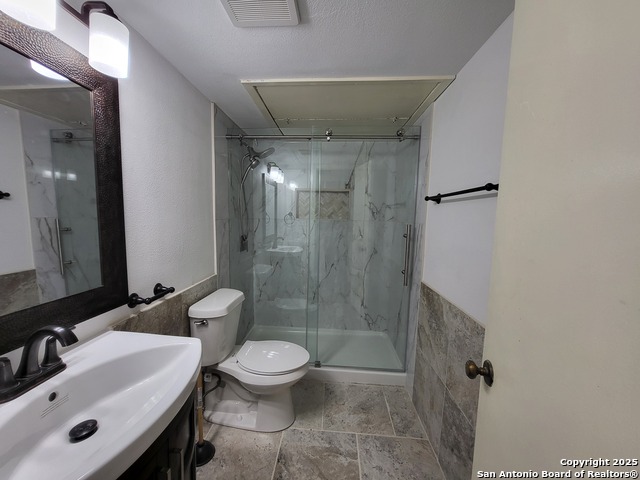 8401 N New Braunfels Ave Property Photo 11