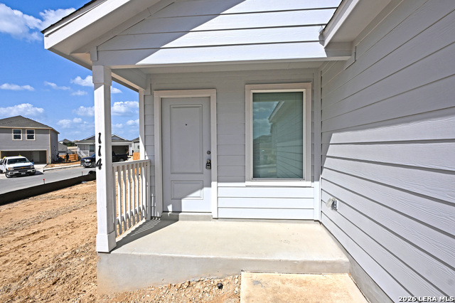 114 Haley Way Property Photo 2