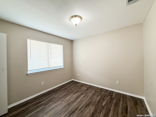 113 Long Property Photo 7