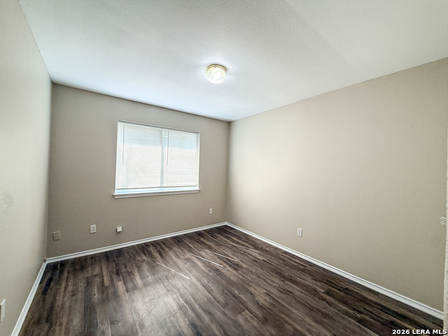 113 Long Property Photo 8