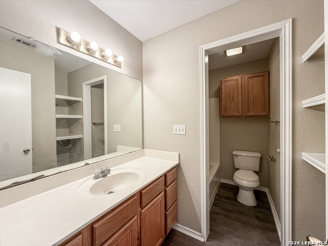 113 Long Property Photo 15