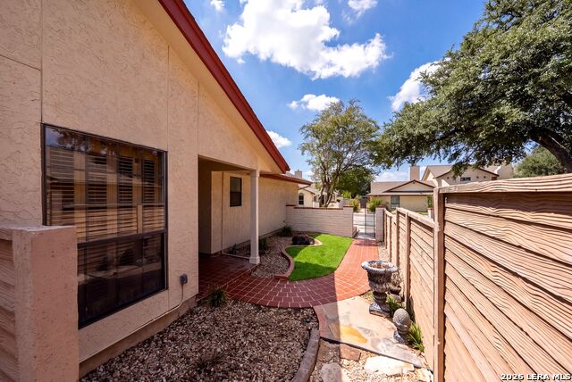 5817 Royal Clb Property Photo 35